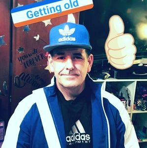 Meet your Posher, Cory